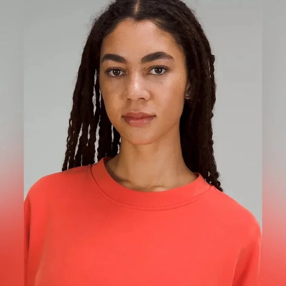 NWT Lululemon Softstreme Perfectly Oversized Cropped Crew - Picture 5 of 6